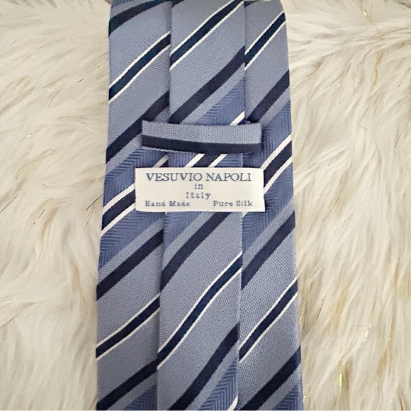 Vesuvio Napoli Classic Blue Striped Silk Tie - Picture 3 of 3